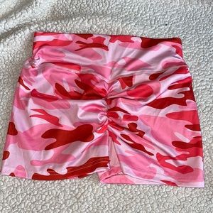 NWOT scrunch butt shorts